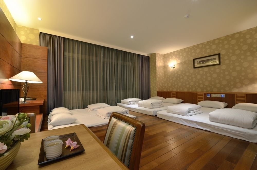 Toong Mao Spa Resort Guanziling Tainan Esterno foto